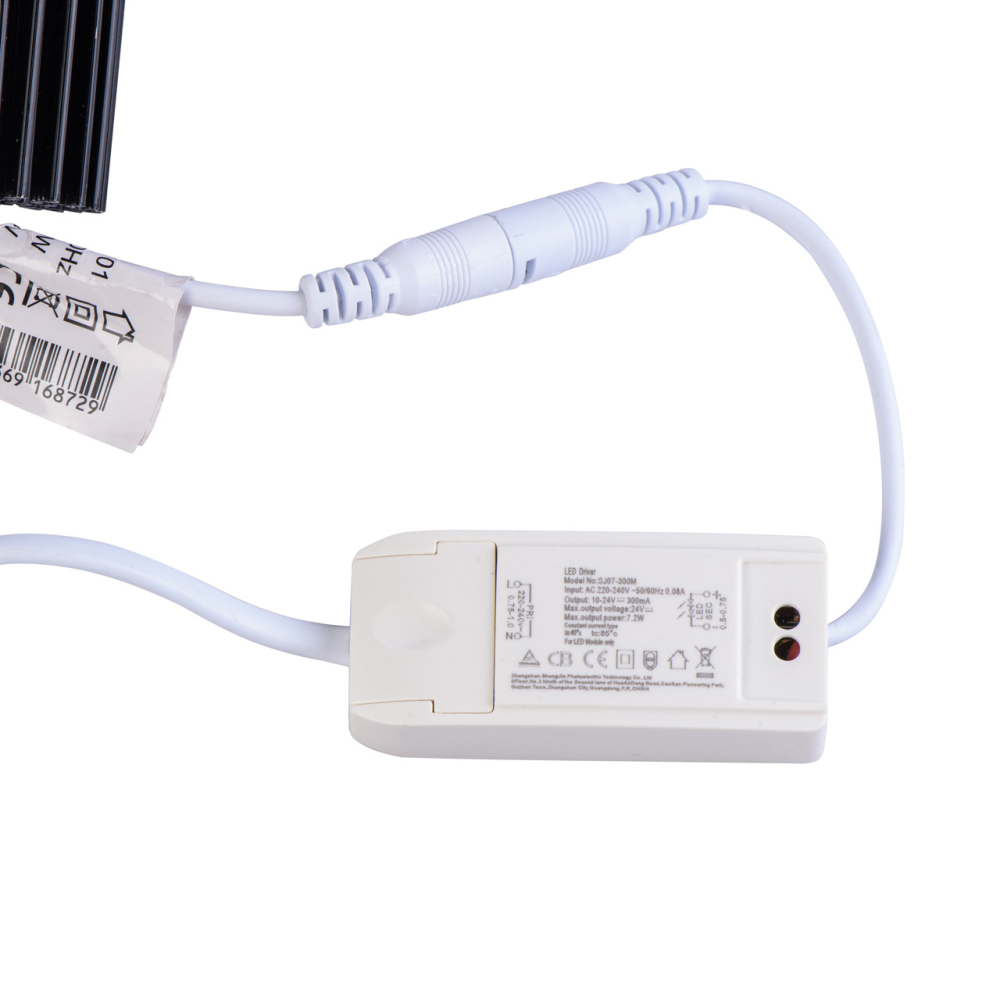 Встраиваемый светильник DeMarkt Круз 637016202