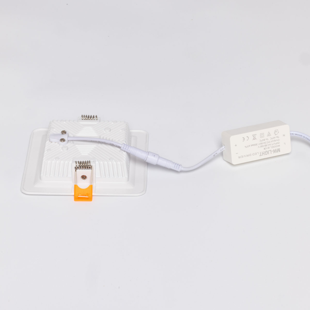 Люстра De Markt